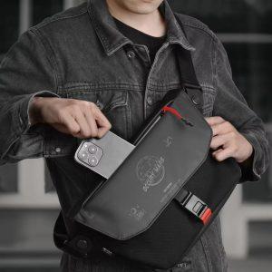 WiWU Space Exploration Message Bag X Crossbody Bag – Black