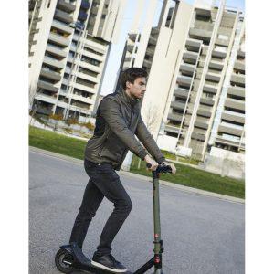 MOMODESIGN EVO 9 Electric Scooter – Green/Black